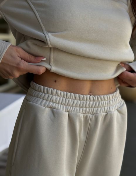 Suit Cassandra Beige